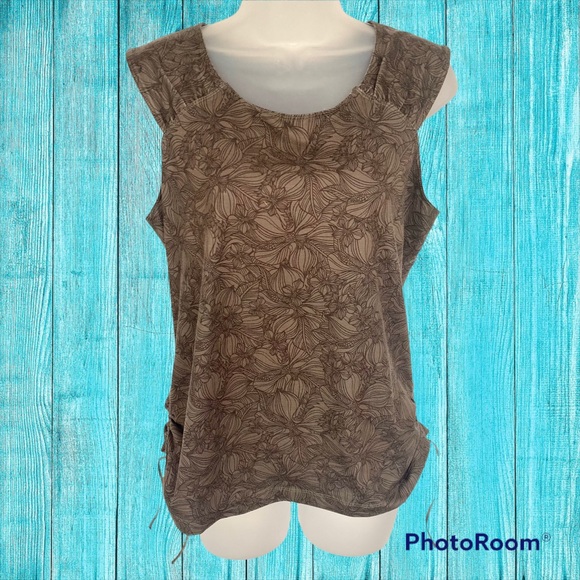 Merrell Top - Picture 1 of 10